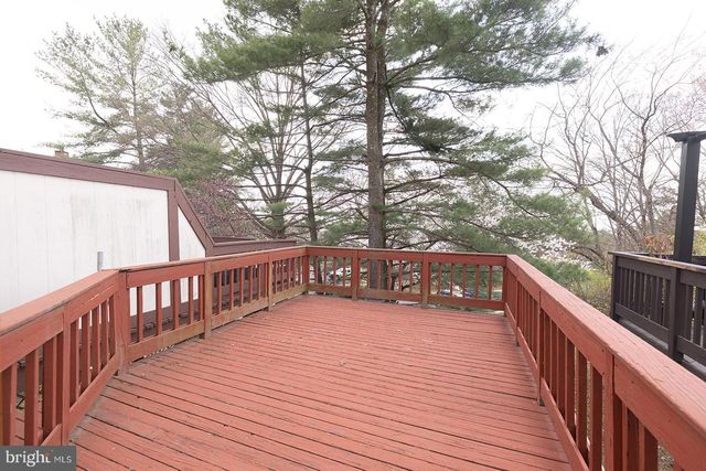 1703 WHISPERHILL DR, Reston, VA 20194