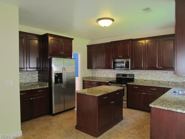 628 Argyll ST, Chesapeake, VA 23320