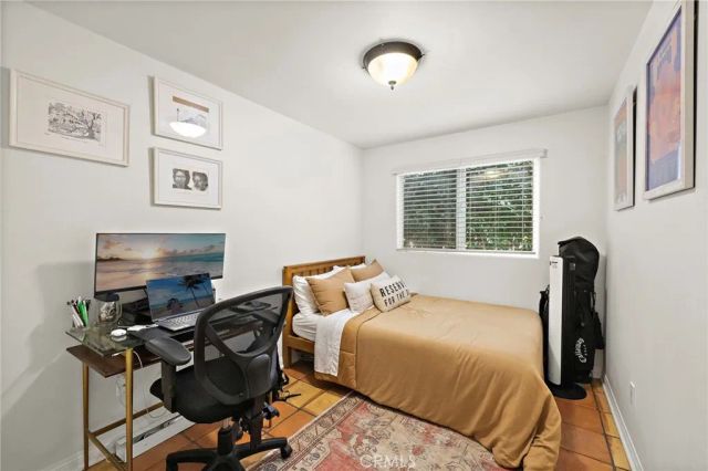 20451 Sun Valley Drive B, Laguna Beach, CA 92651