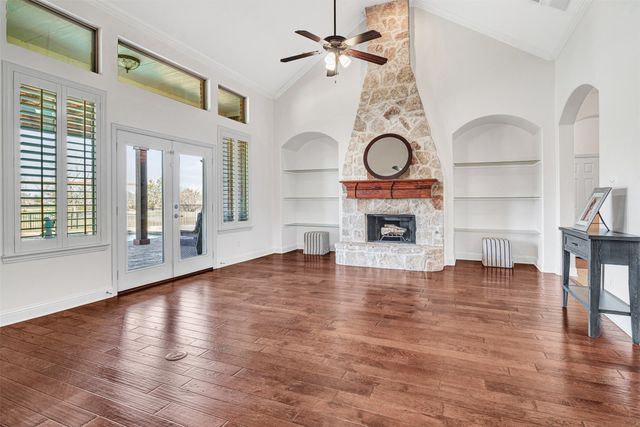 8 Chapel Hill Lane, Mclendon Chisholm, TX 75032