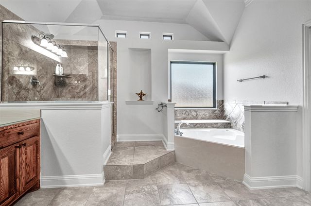 8 Chapel Hill Lane, Mclendon Chisholm, TX 75032