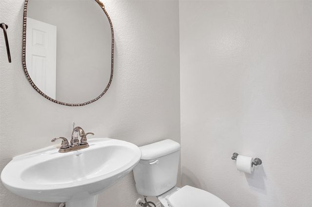 8 Chapel Hill Lane, Mclendon Chisholm, TX 75032