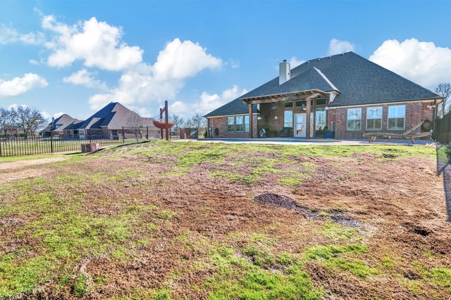 8 Chapel Hill Lane, Mclendon Chisholm, TX 75032