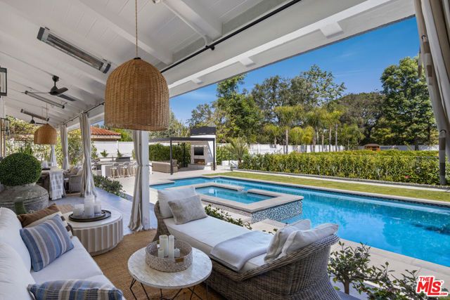 17145 Addison Street, Encino (los Angeles), CA 91316