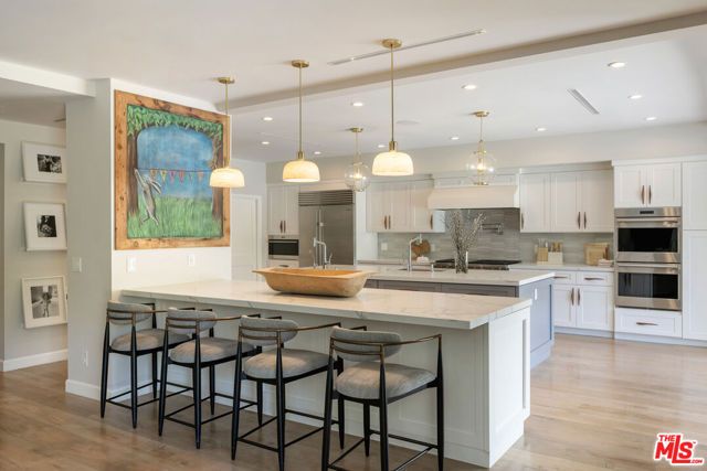 17145 Addison Street, Encino (los Angeles), CA 91316