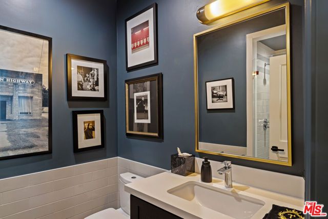 17145 Addison Street, Encino (los Angeles), CA 91316