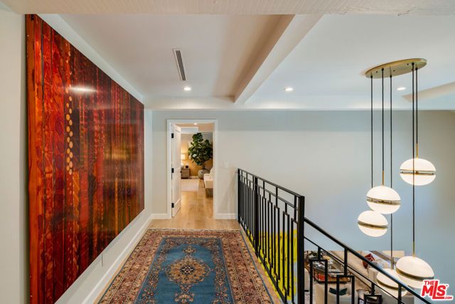 17145 Addison Street, Encino (los Angeles), CA 91316