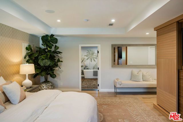 17145 Addison Street, Encino (los Angeles), CA 91316