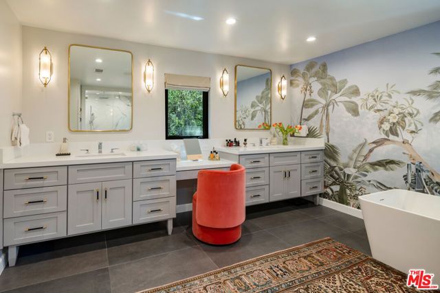 17145 Addison Street, Encino (los Angeles), CA 91316