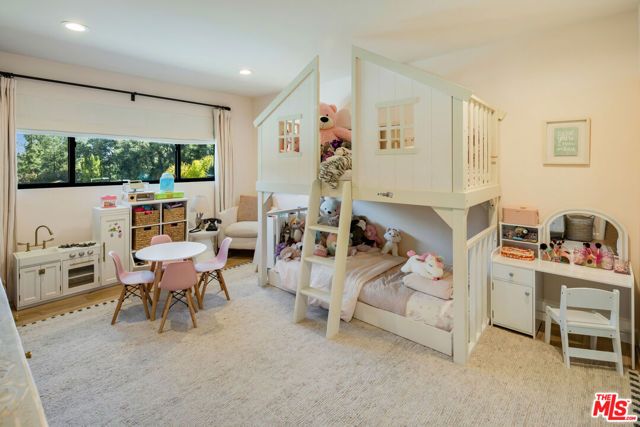 17145 Addison Street, Encino (los Angeles), CA 91316