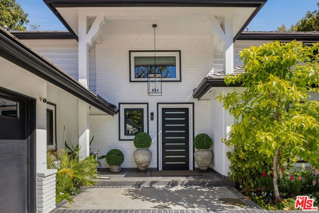 17145 Addison Street, Encino (los Angeles), CA 91316