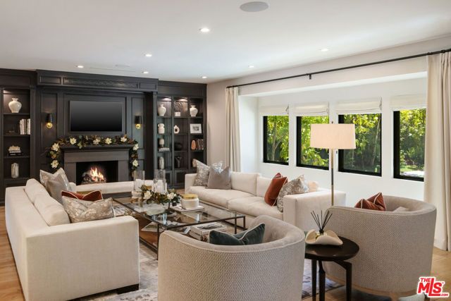 17145 Addison Street, Encino (los Angeles), CA 91316