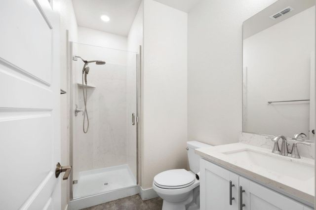 8876 Solo Way, Elk Grove, CA 95757