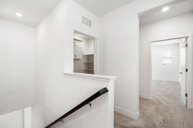 8876 Solo Way, Elk Grove, CA 95757