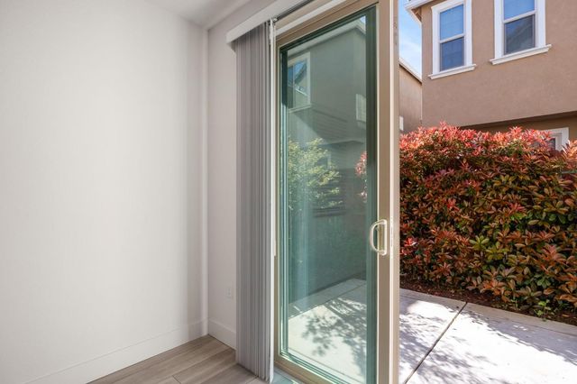 8876 Solo Way, Elk Grove, CA 95757