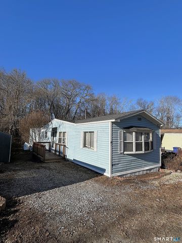 8 Wheeler Brook Park, Stonington, CT 06378