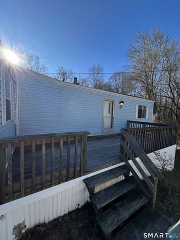 8 Wheeler Brook Park, Stonington, CT 06378