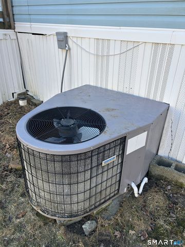 8 Wheeler Brook Park, Stonington, CT 06378