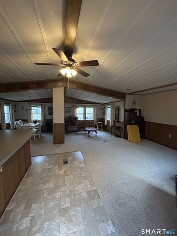 8 Wheeler Brook Park, Stonington, CT 06378