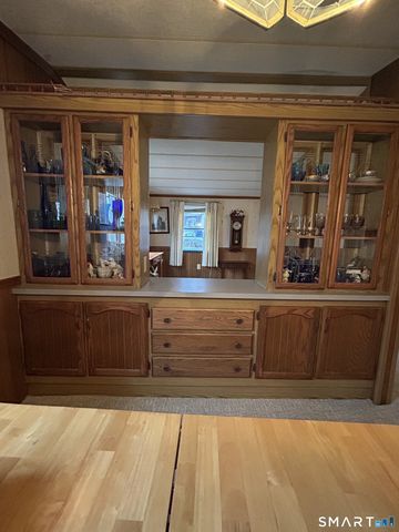 8 Wheeler Brook Park, Stonington, CT 06378