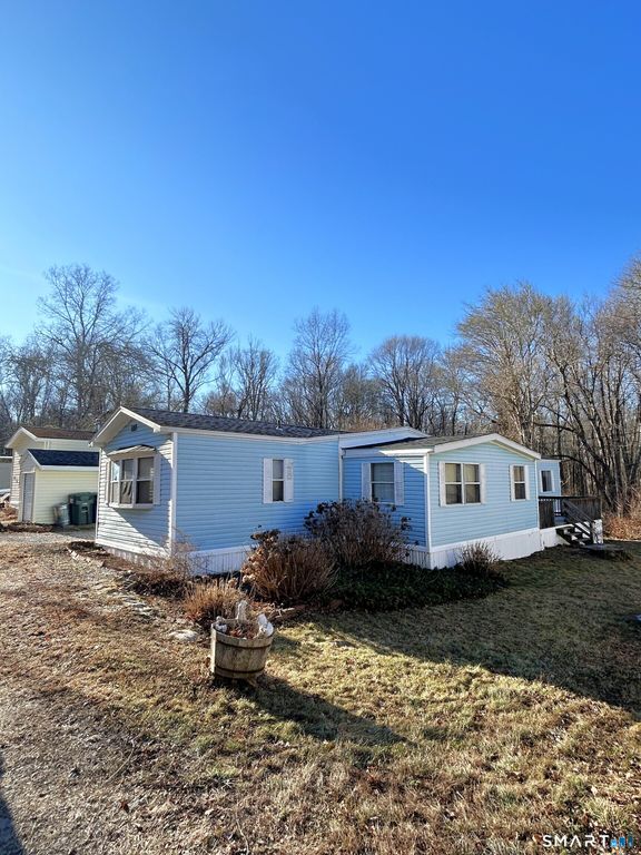 8 Wheeler Brook Park, Stonington, CT 06378