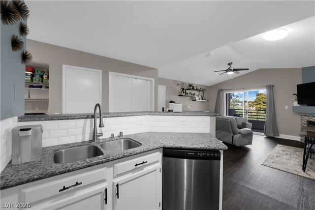 5415 West Harmon Avenue 2197, Las Vegas, NV 89103