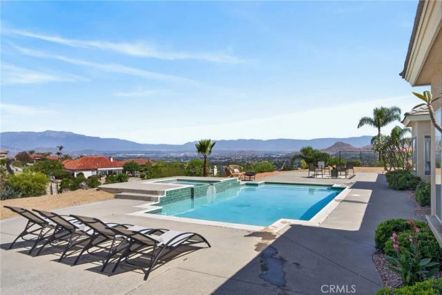 6201 Omega Street, Riverside, CA 92506