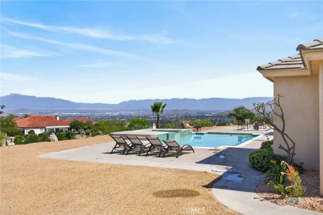 6201 Omega Street, Riverside, CA 92506
