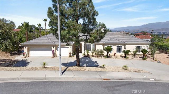 6201 Omega Street, Riverside, CA 92506