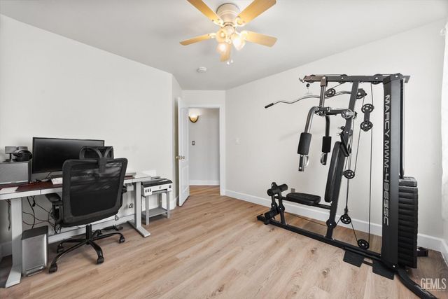 5211 Grogan Drive, Bakersfield, CA 93313