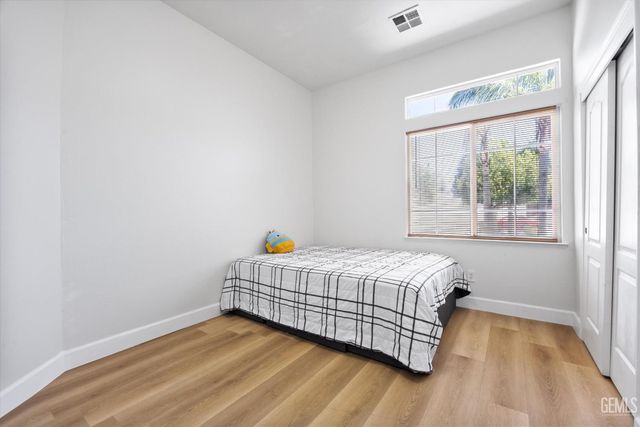 5211 Grogan Drive, Bakersfield, CA 93313