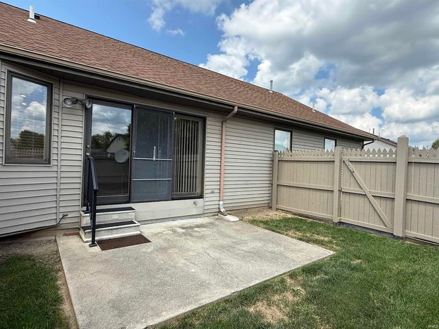 1408 Duesenberg Drive, Auburn, IN 46706