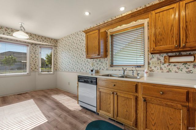 1408 Duesenberg Drive, Auburn, IN 46706