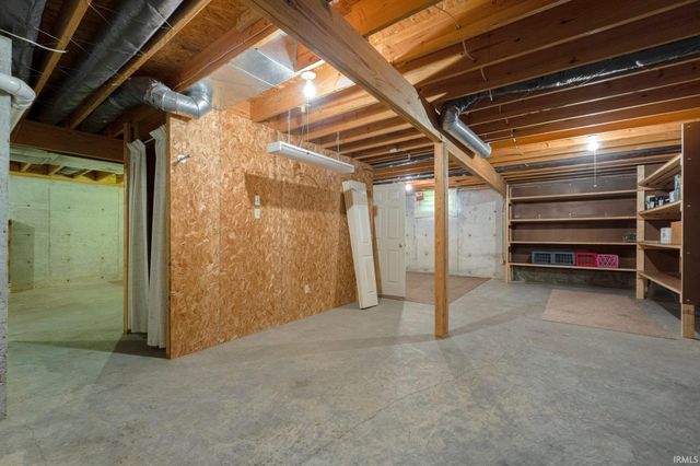 1408 Duesenberg Drive, Auburn, IN 46706