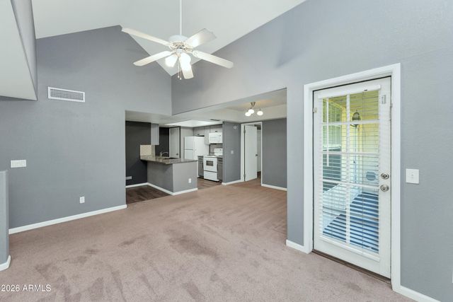 1333 E MORTEN Avenue 214, Phoenix, AZ 85020