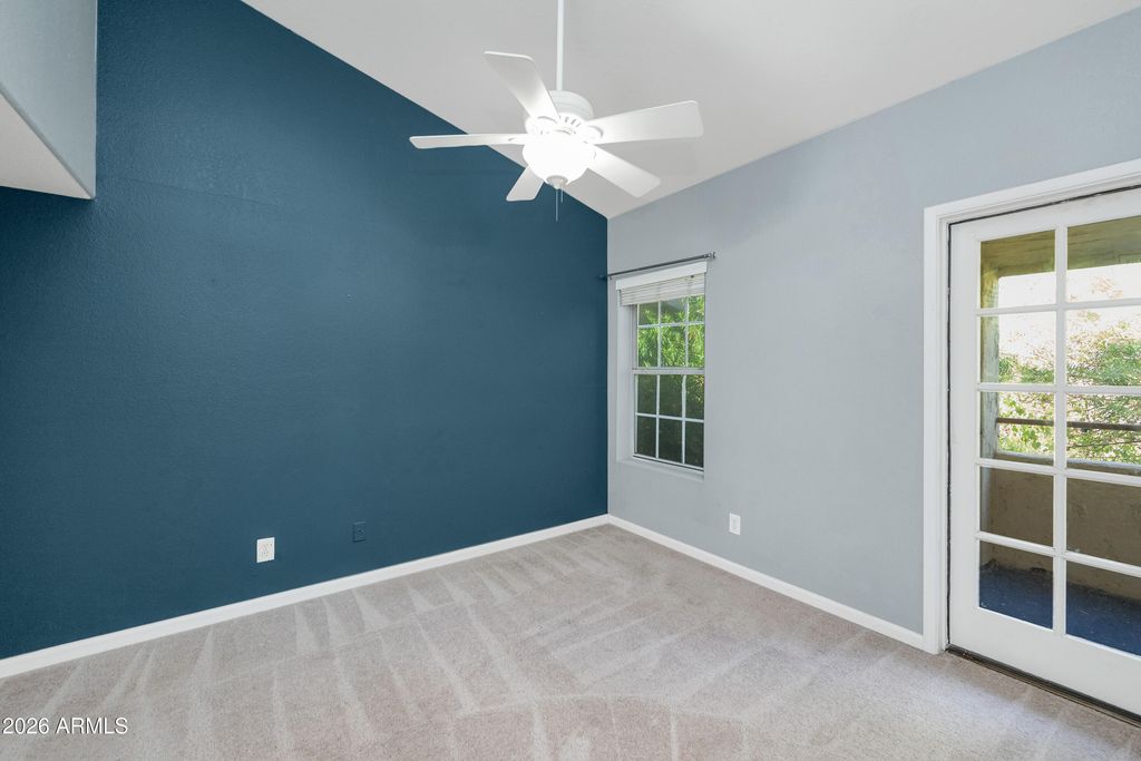 1333 E MORTEN Avenue 214, Phoenix, AZ 85020