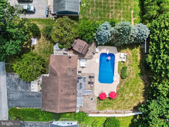 530 MOUNT HOLLY DR, Westminster, MD 21157