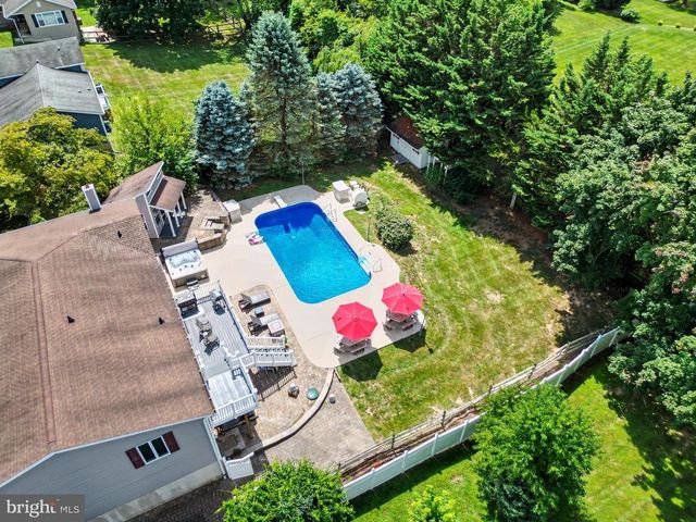 530 MOUNT HOLLY DR, Westminster, MD 21157