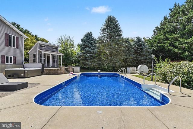 530 MOUNT HOLLY DR, Westminster, MD 21157