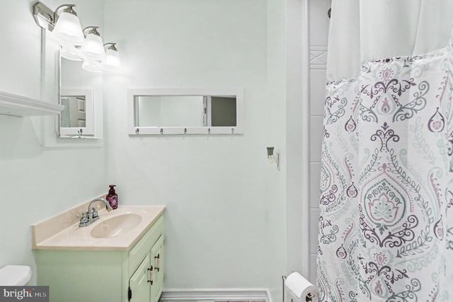 530 MOUNT HOLLY DR, Westminster, MD 21157