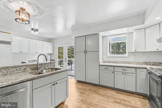 530 MOUNT HOLLY DR, Westminster, MD 21157