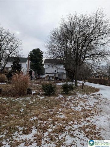 7487 Camp Meeting Road, New Tripoli, PA 18066