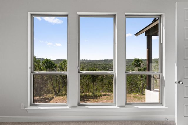 25012 Montana Creek XING, Marble Falls, TX 78654