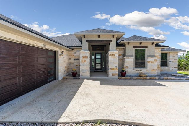 25012 Montana Creek XING, Marble Falls, TX 78654