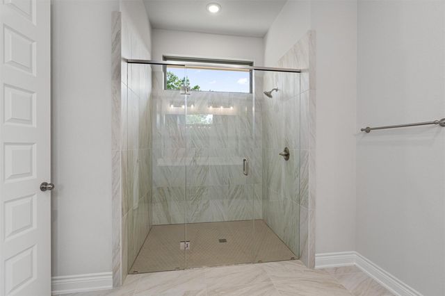 25012 Montana Creek XING, Marble Falls, TX 78654
