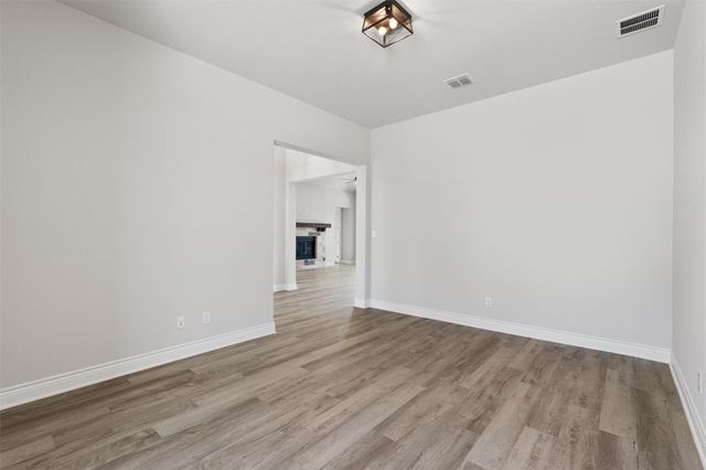 25012 Montana Creek XING, Marble Falls, TX 78654
