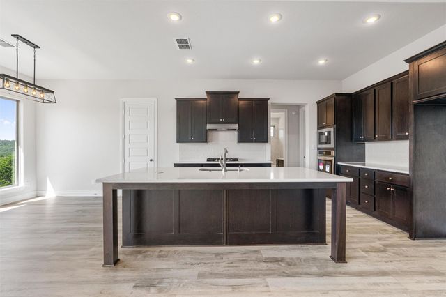 25012 Montana Creek XING, Marble Falls, TX 78654
