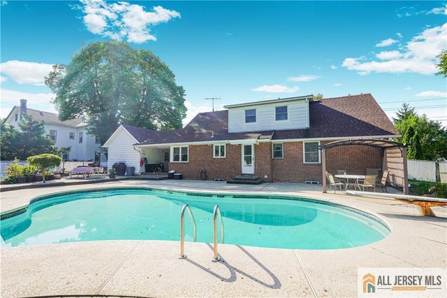 82 Milltown Road, East Brunswick, NJ 08816