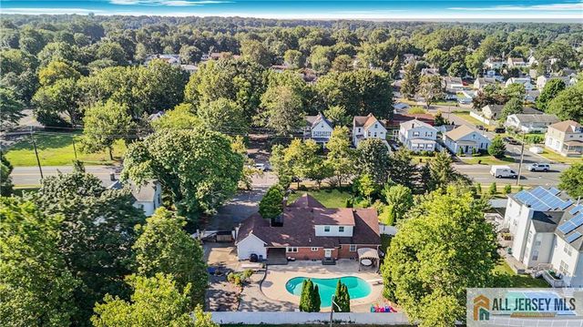 82 Milltown Road, East Brunswick, NJ 08816