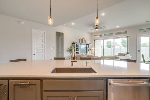 1704 Friendship Lane, Argyle, TX 76226